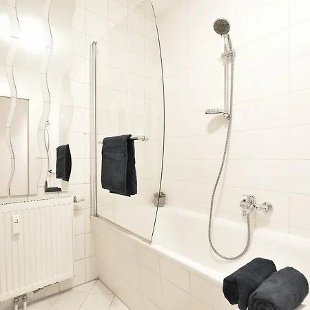 Central Spacious Apartman *